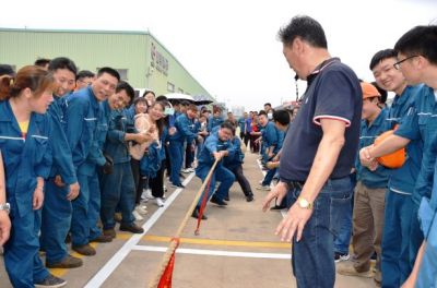 天富娱乐下属浙江天富娱乐药业组织第十六届青年团队拔河比赛