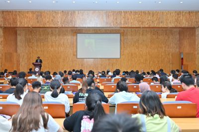 天富娱乐受邀参加中国药科大学“一带一路”药学国际产学研用合作论坛暨“一带一路”药学教育联盟成立筹备会